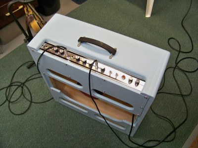Supro Clone Amp in Baby Blue Narrow Panel Cab