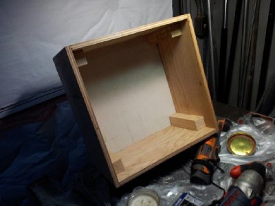 09 02 13 guitar 1x12 cabinet clamps off.jpg